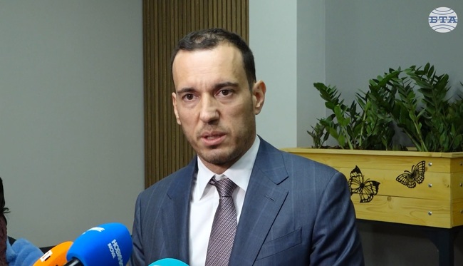 Работим за качествено решение за сметопочистването на Зона 3, каза столичният кмет Васил Терзиев