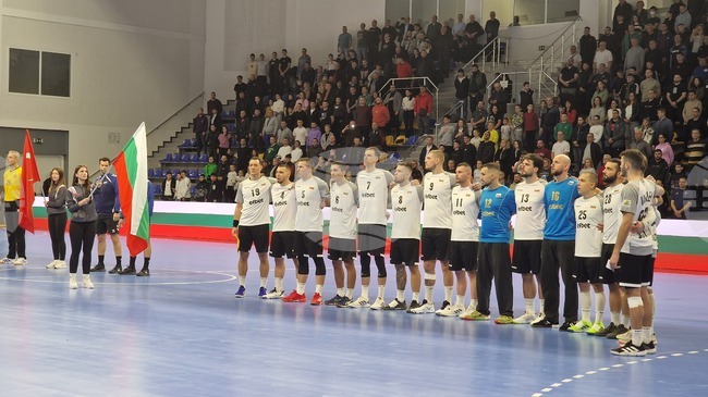 Българският национален отбор по хандбал не успя да се класира за квалификациите за европейското първенство след втора загуба от Турция