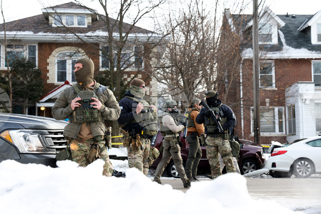 Жена бе застреляна при акция на имиграционните власти в Минеаполис