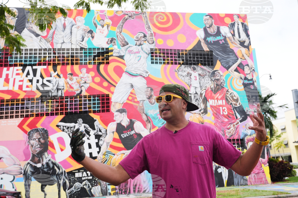 Heat Mural Basketball