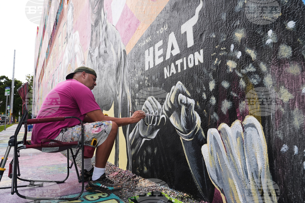 Heat Mural Basketball