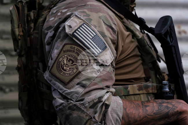 Агенти на митническата и гранична служба на САЩ простреляха двама души в Портланд 