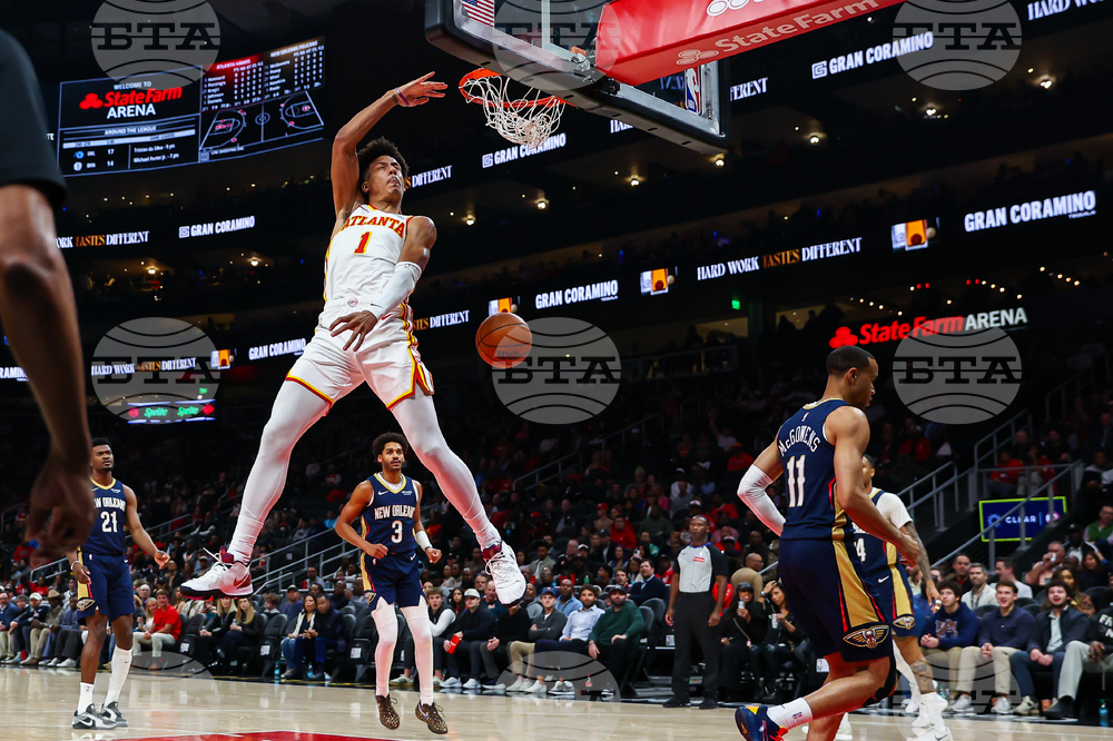 Pelicans Hawks Basketball