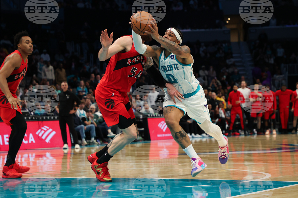 Raptors Hornets Basketball