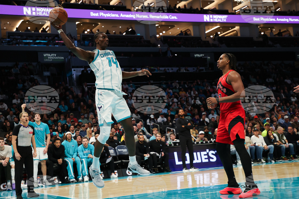 Raptors Hornets Basketball