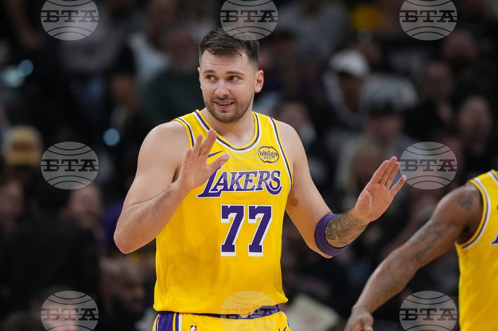 Lakers Spurs Basketball