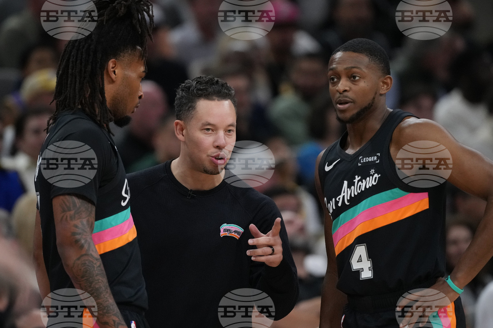 Lakers Spurs Basketball