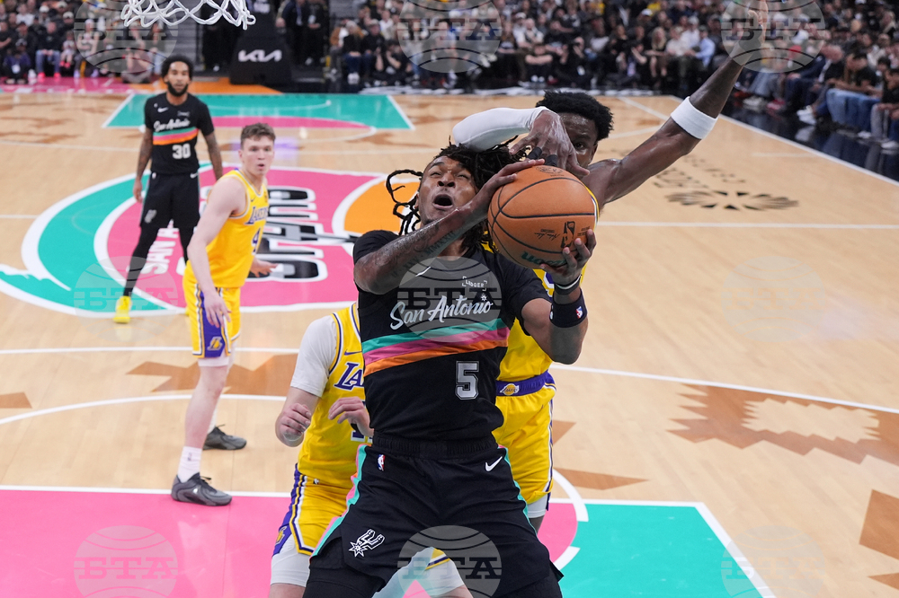 Lakers Spurs Basketball