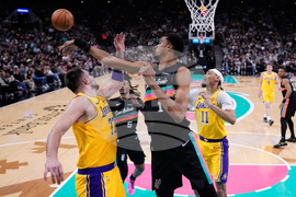 Lakers Spurs Basketball