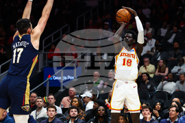 Pelicans Hawks Basketball