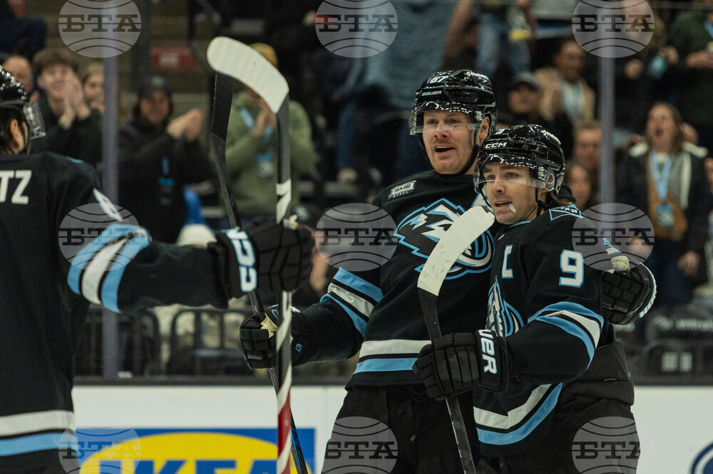 Senators Mammoth Hockey