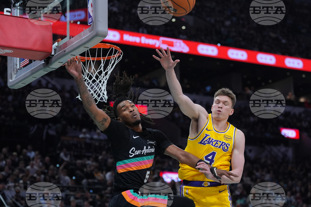 Lakers Spurs Basketball