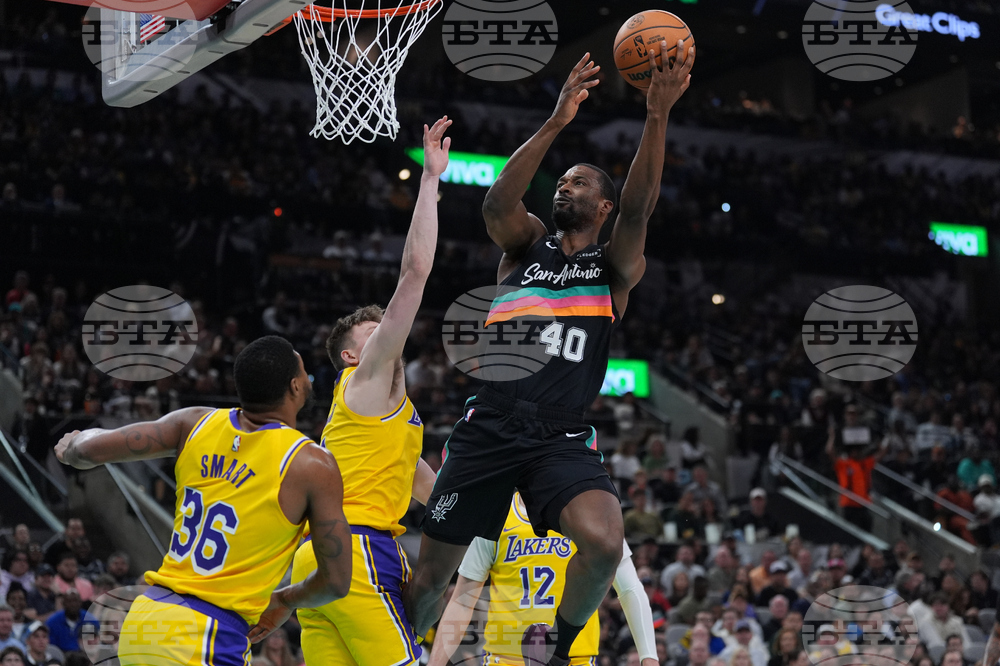 Lakers Spurs Basketball