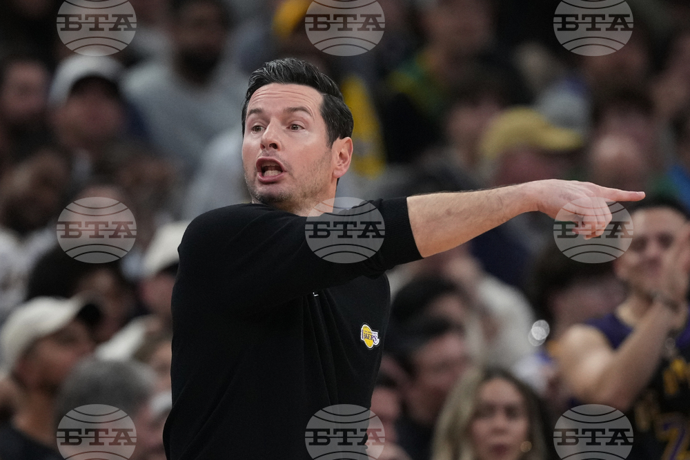 Lakers Spurs Basketball