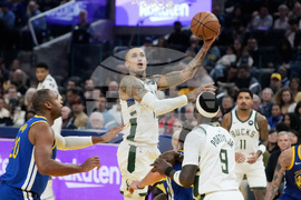 Bucks Warriors Basketball