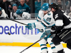 Sharks Kings Hockey