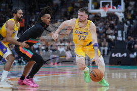 Lakers Spurs Basketball