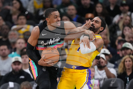Lakers Spurs Basketball