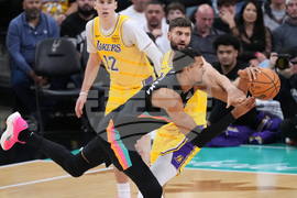 Lakers Spurs Basketball