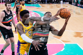 Lakers Spurs Basketball