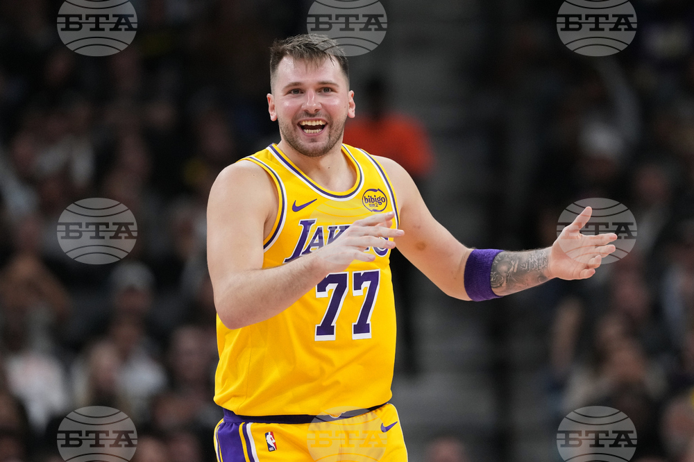 Lakers Spurs Basketball