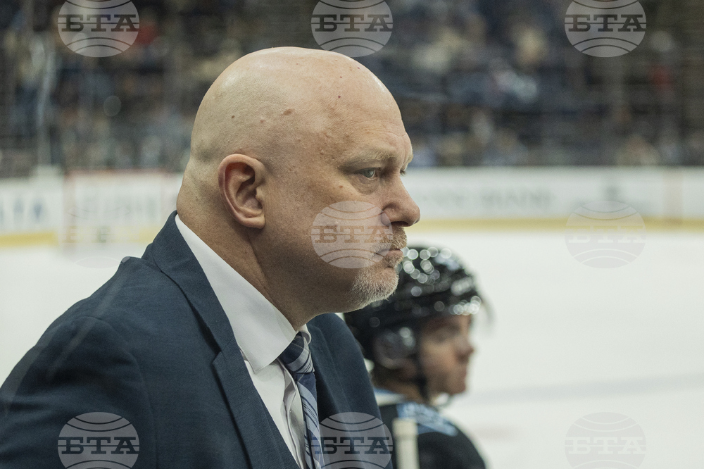 Senators Mammoth Hockey