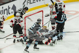 Senators Mammoth Hockey