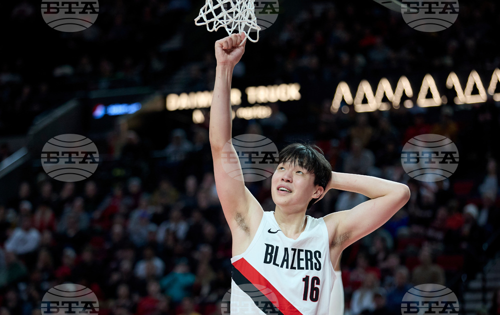 Rockets Trail Blazers Basketball