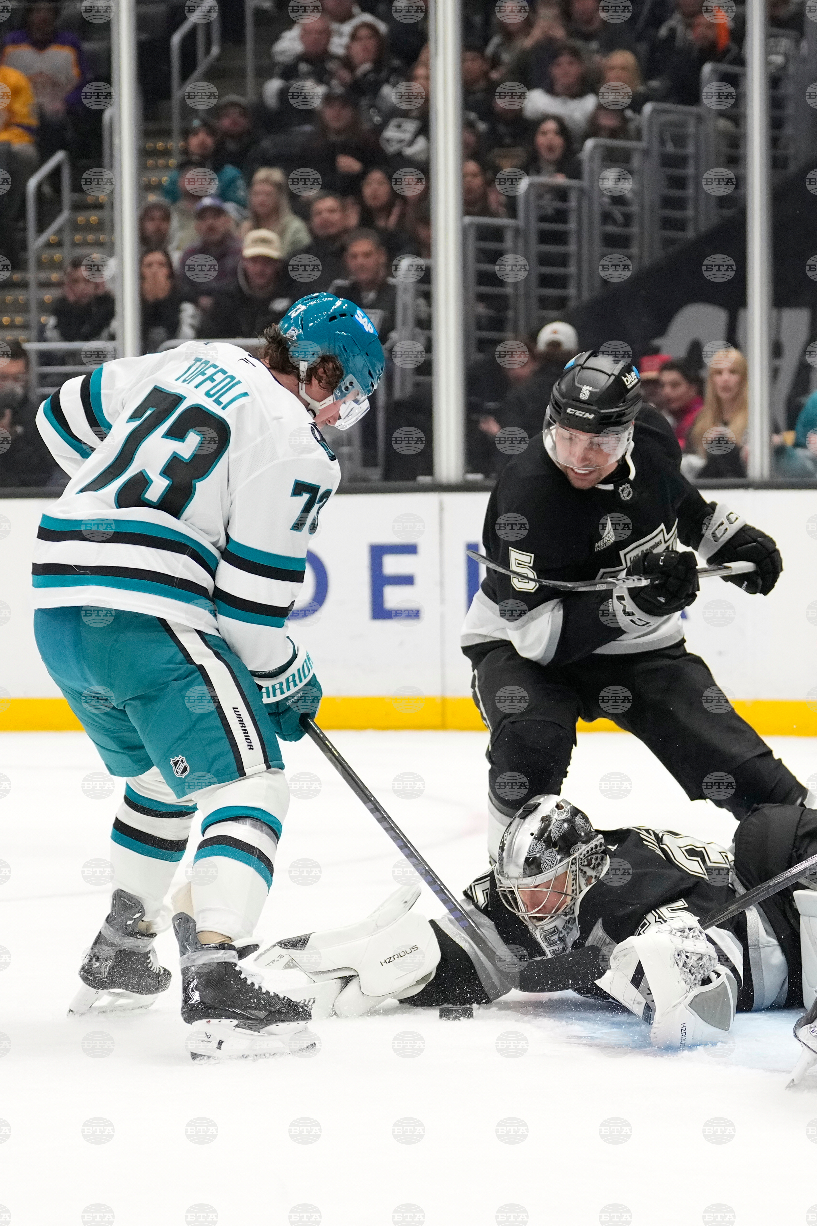 Sharks Kings Hockey