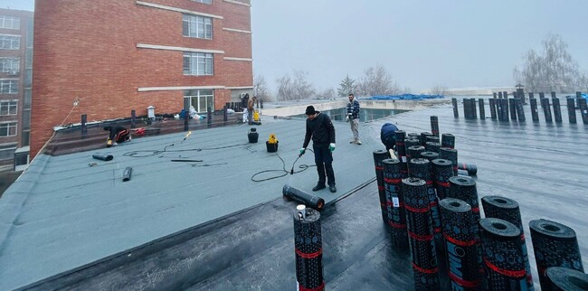 Приключи основният ремонт на покрива на поликлиниката в Дулово, съобщи кметът