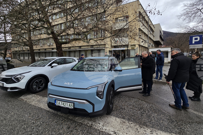  Сливен - автомобили - дарение - Областна дирекция на МВР