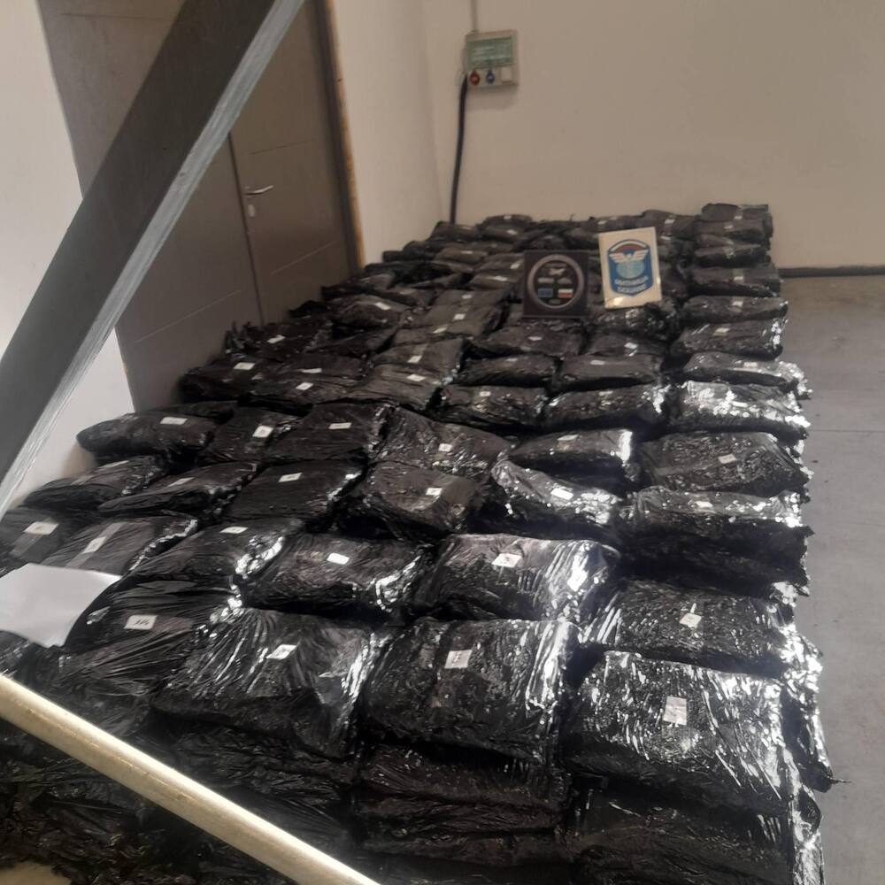 АП – Пловдив: Окръжна прокуратура – Хасково привлече като обвиняем полски гражданин за опит за контрабанда на марихуана за 6 047 233 евро през ГКПП „Капитан Андреево“