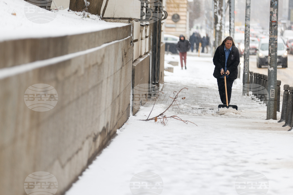 След първия снеговалеж са наложени 46 глоби на търговски обекти за непочистени тротоари, съобщиха от Столична община