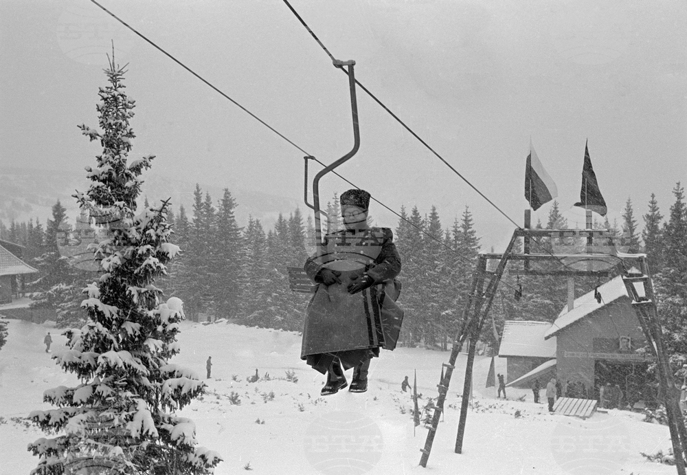 January 10, 1954: Bulgaria's First Ski Lift Unveiled in Vitosha Mountain