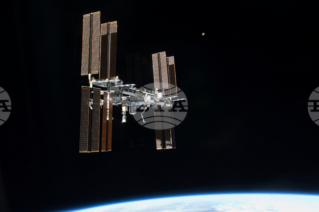 NASA Spacewalk Postpone