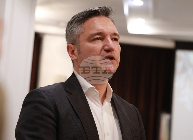 Тази година ще сложи край на политическата криза, в която се намираме от 2021 г., смята евродепутатът Кристиан Вигенин