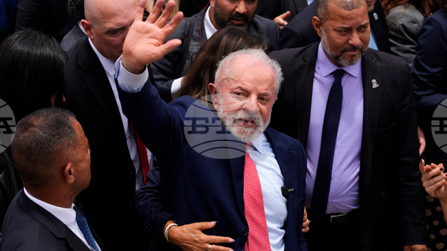 Президентите на Бразилия и Мексико обсъдиха по телефона ситуацията във Венецуела 