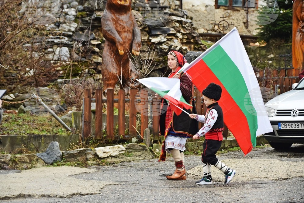 Бабинден беше отбелязан в санданското село Пирин