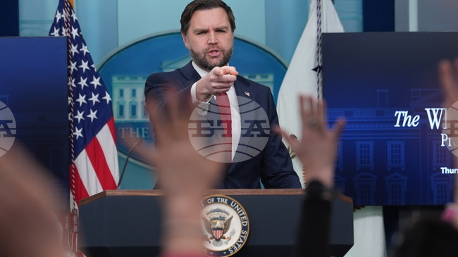 Вицепрезидентът на САЩ защити служителя, застрелял жена в Минесота 