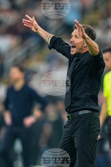 Симеоне за пререканията с Винисиус: „Каквото се случва на терена, си остава на терена“