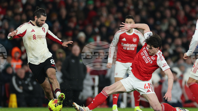 Арсенал и Ливърпул завършиха без голове в дербито на 21-ия кръг на английската Висша лига