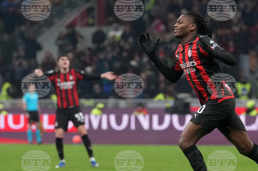 Милан спечели при гостуването на Кремонезе с два късни гола в мач от Серия А