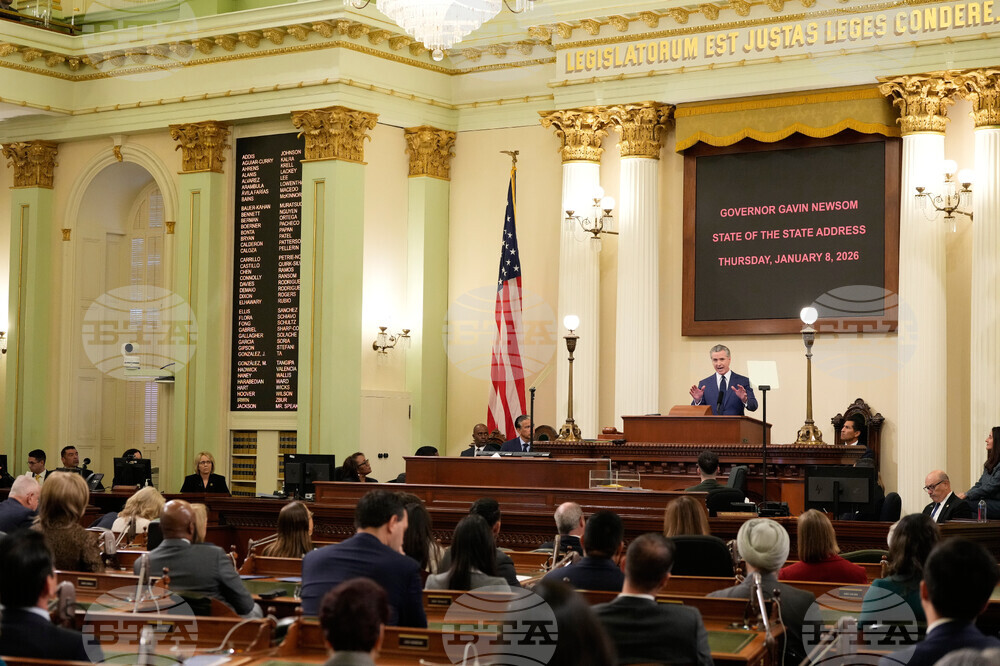 APTOPIX California Governor State Of The State