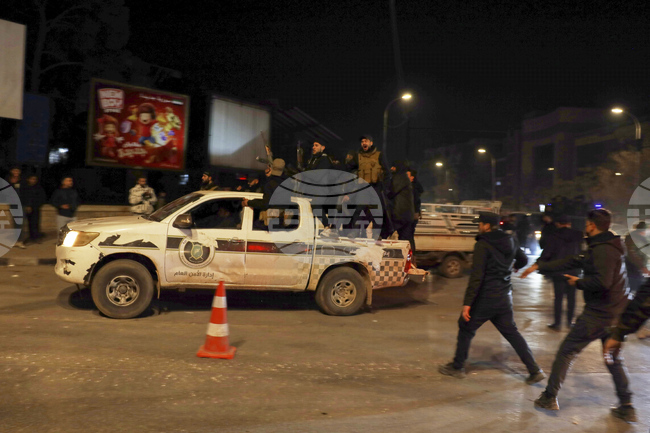 Кюрдските бойци обявиха, че отказват да се евакуират от Алепо след прекратяването на огъня