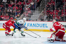 Canucks Red Wings Hockey