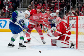 Canucks Red Wings Hockey