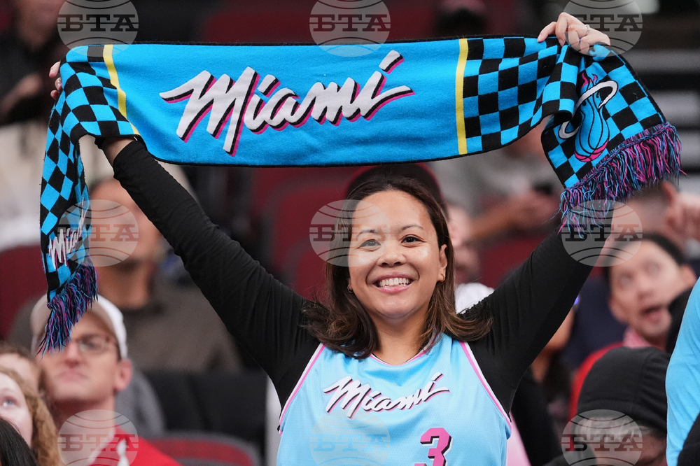 Heat Bulls Basketball