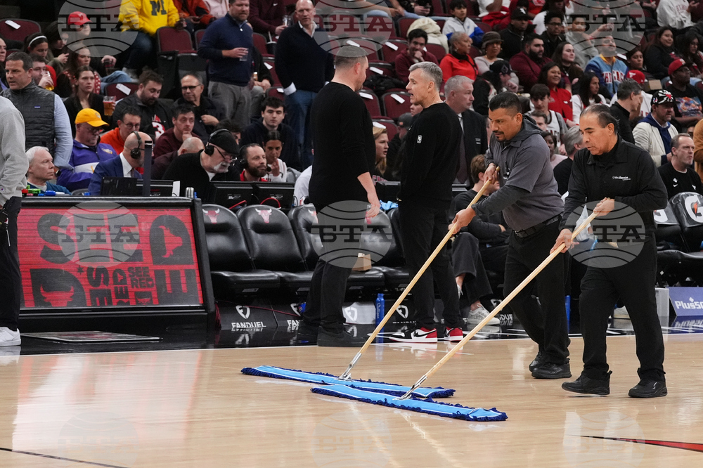 Heat Bulls Basketball