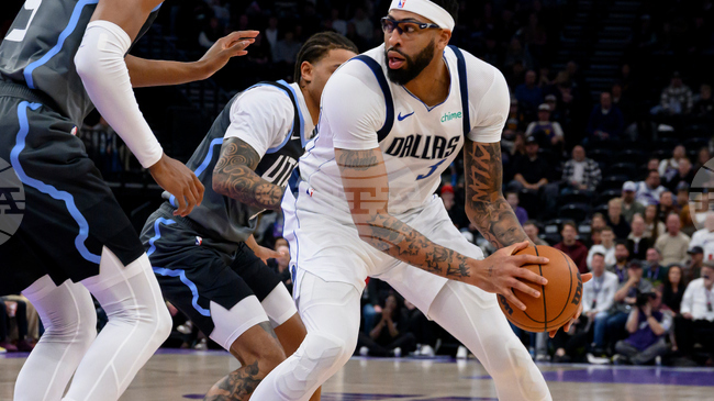 Антъни Дейвис няма да се нуждае от операция, но ще отсъства близо месец и половина от НБА