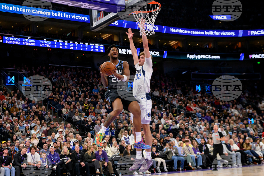 Mavericks Jazz Basketball